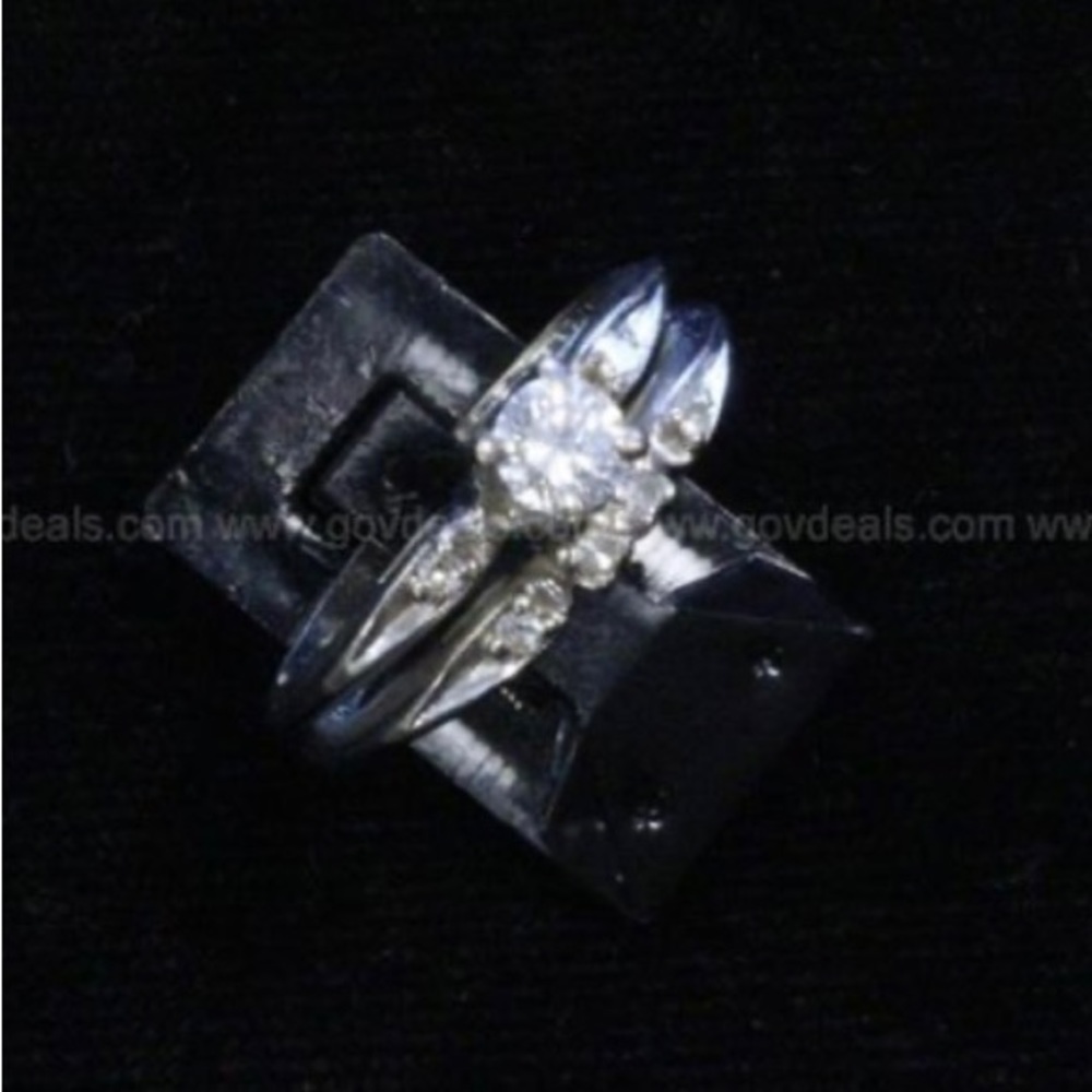 REAL Diamonds Engagement Ring